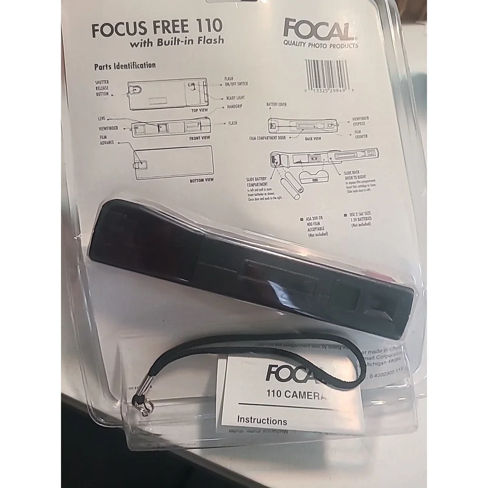 Vtg Kmart FF-10 Focus Free 110 Pocket Camera Flash NEW In Package TV Movie Prop